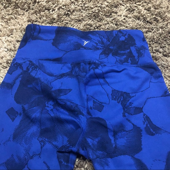 Old navy • capris - Picture 2 of 4